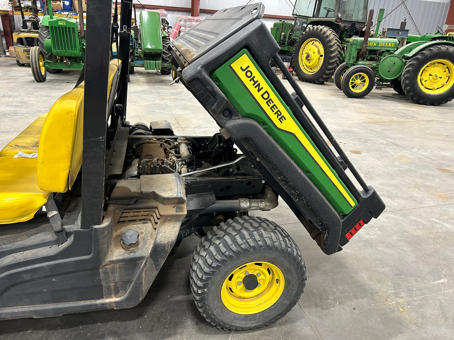 2022 John Deere Gator 835E UTV